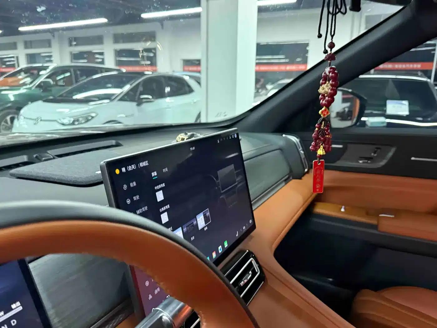 Jetour Mountain & Sea L7 PLUS 2026 Model 121km Luxury Edition 7-Seater — миниатюра 9