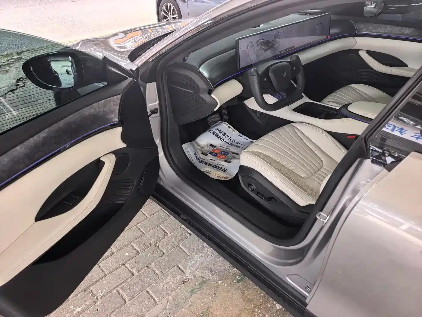 2024 Geely X7 Standard Edition — миниатюра 4