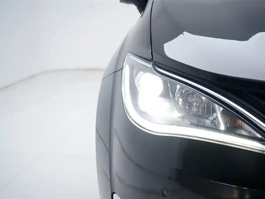 2018 Chrysler Grand Voyager PHEV (Imported) 3.6L Plug-in Hybrid — миниатюра 12
