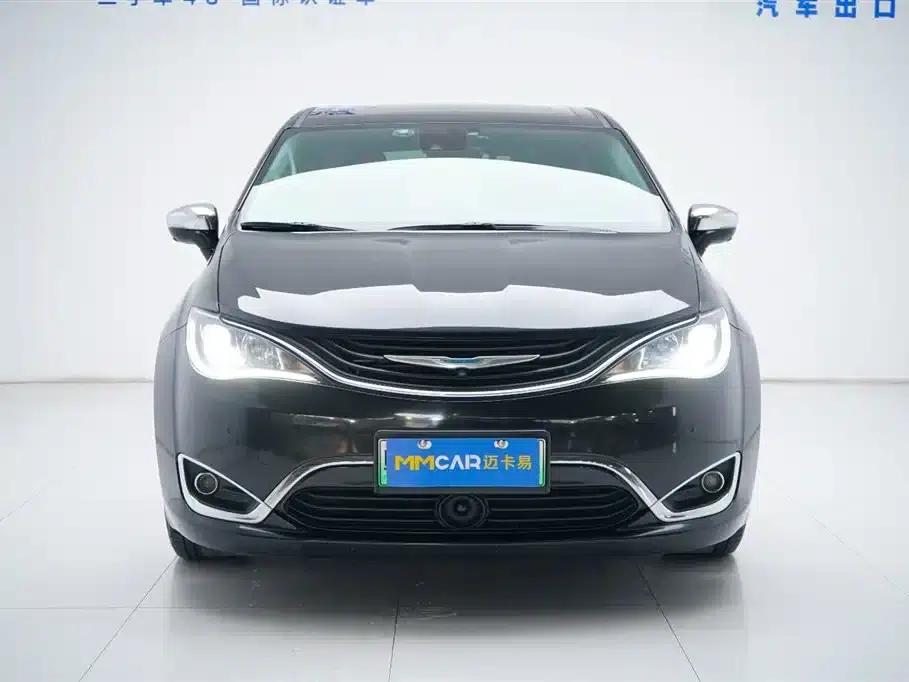 2018 Chrysler Grand Voyager PHEV (Imported) 3.6L Plug-in Hybrid — миниатюра 10