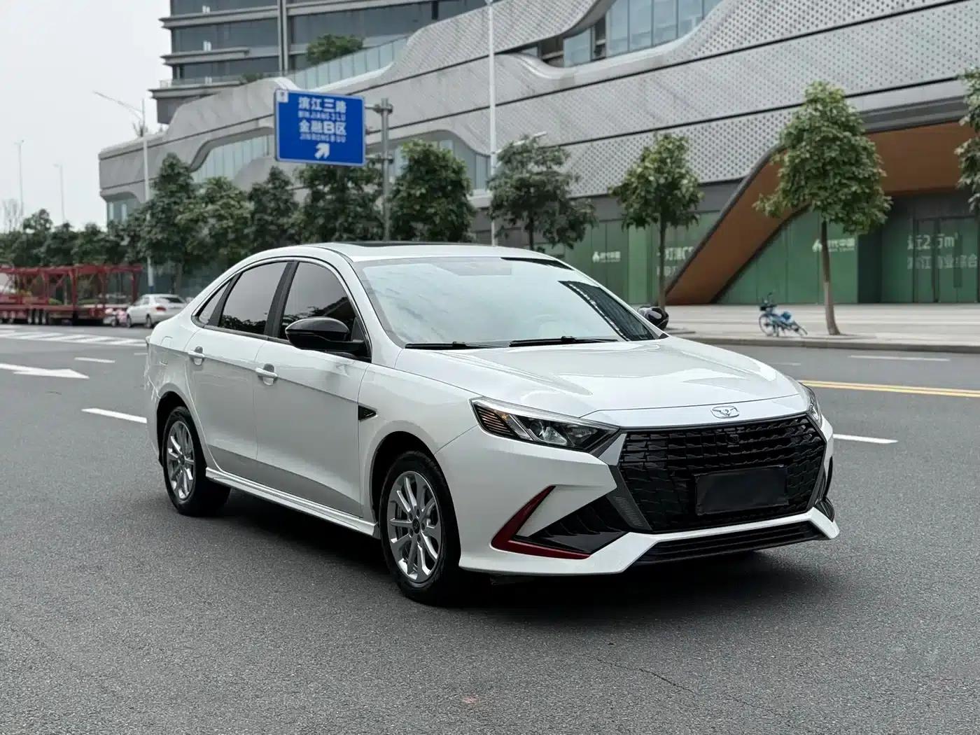 Sylphy 2024 1.5T CVT Luxury Edition — миниатюра 3