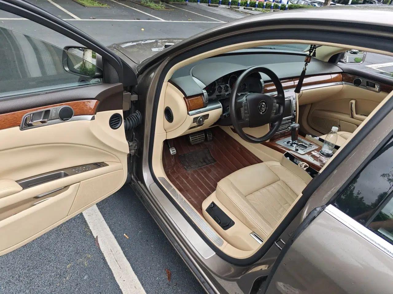 Volkswagen Phaeton 2012 3.0L Business Edition — миниатюра 16