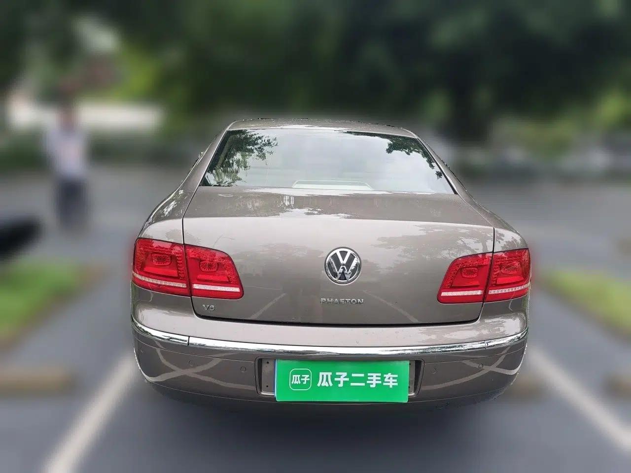 Volkswagen Phaeton 2012 3.0L Business Edition — миниатюра 5