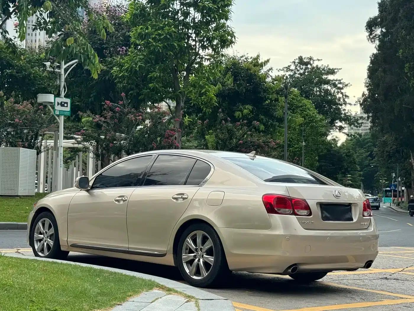 Lexus GS 2011 300 Splendor Edition — миниатюра 17