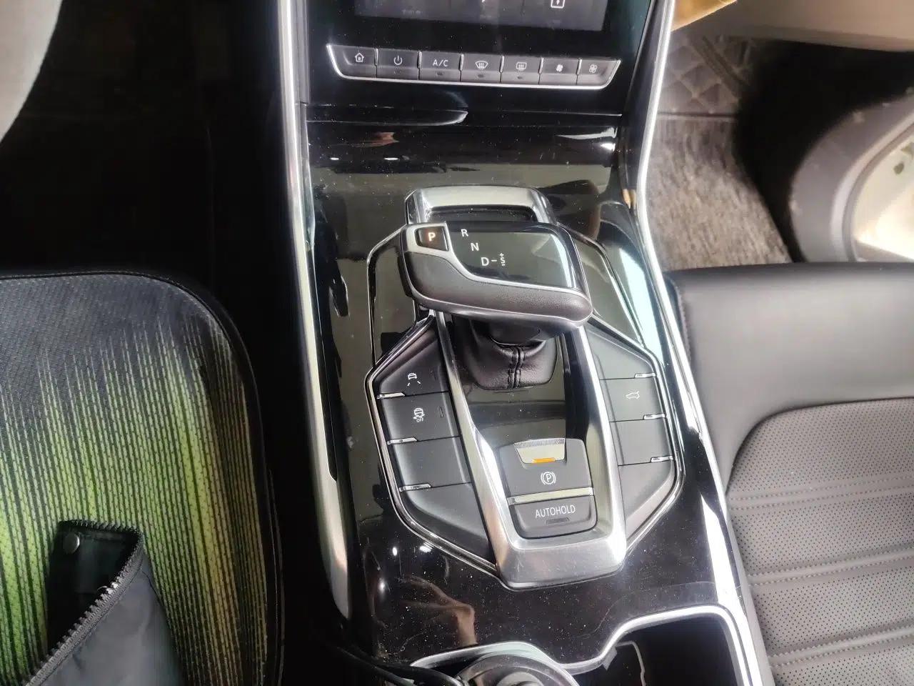 SAIC MAXUS D60 2022 1.5T Automatic Luxury Edition 5 Seats — миниатюра 14