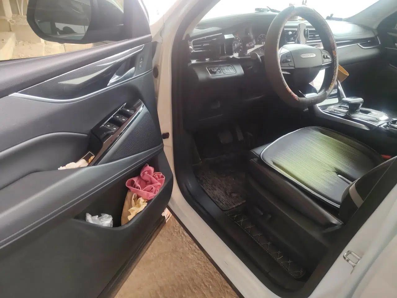 SAIC MAXUS D60 2022 1.5T Automatic Luxury Edition 5 Seats — миниатюра 16