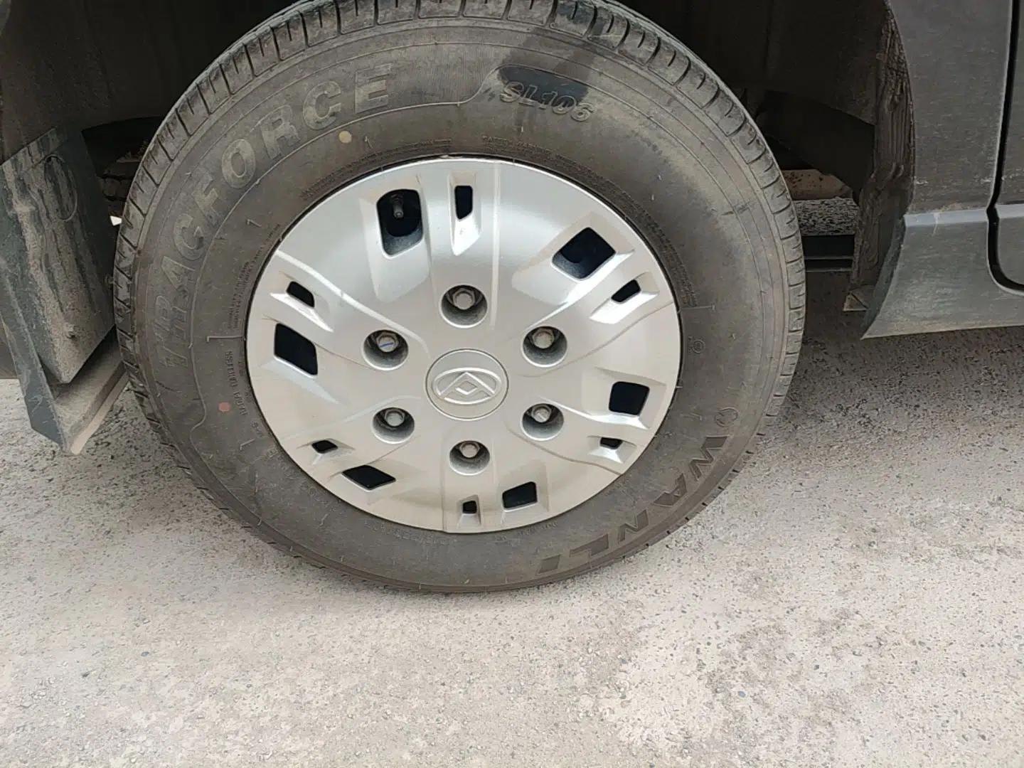SAIC MAXUS Xintu V70 2023 2.0T Elite Edition Automatic Short Wheelbase Low Roof – 5/6 Seats — миниатюра 11
