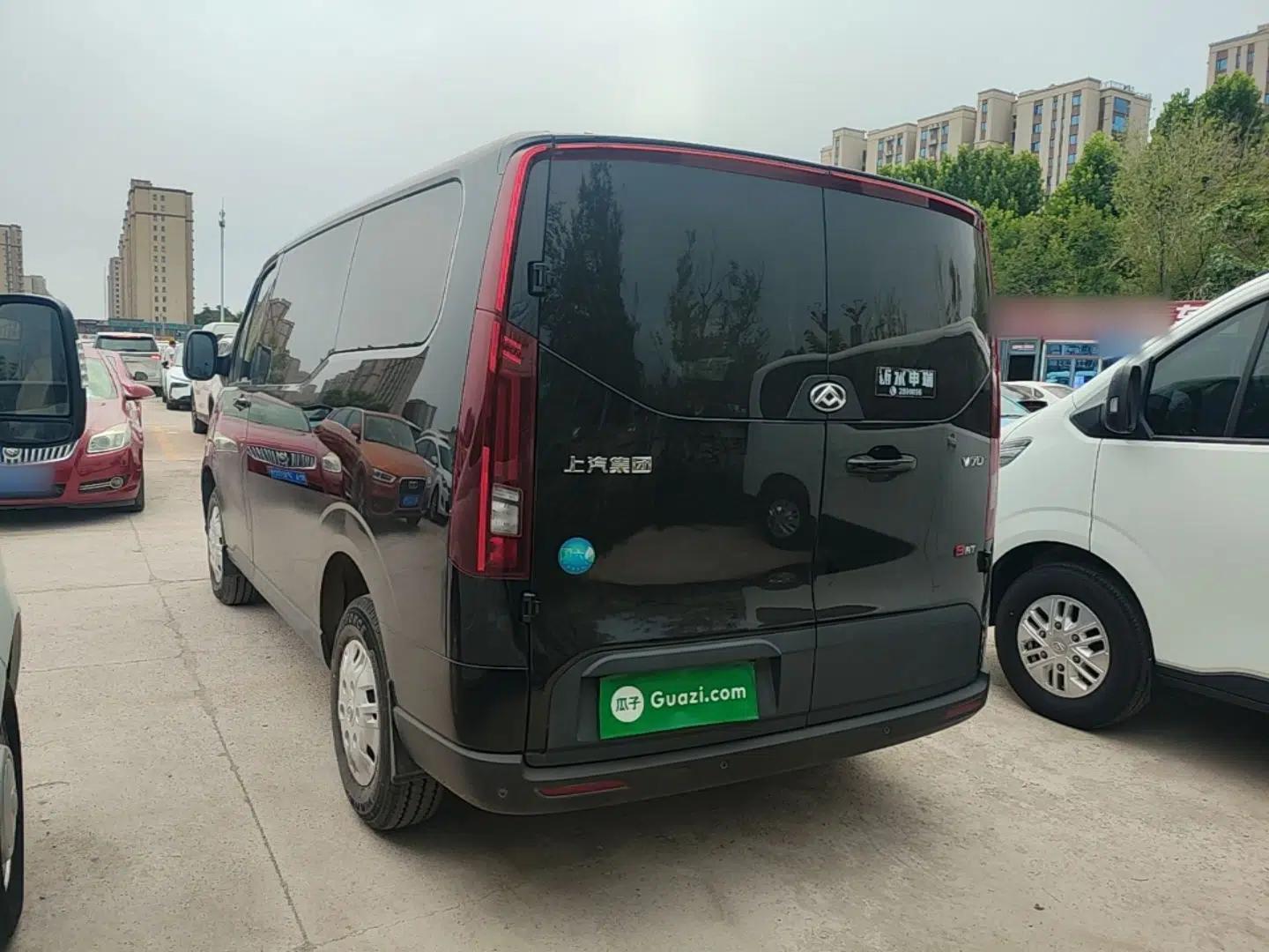 SAIC MAXUS Xintu V70 2023 2.0T Elite Edition Automatic Short Wheelbase Low Roof – 5/6 Seats — миниатюра 13