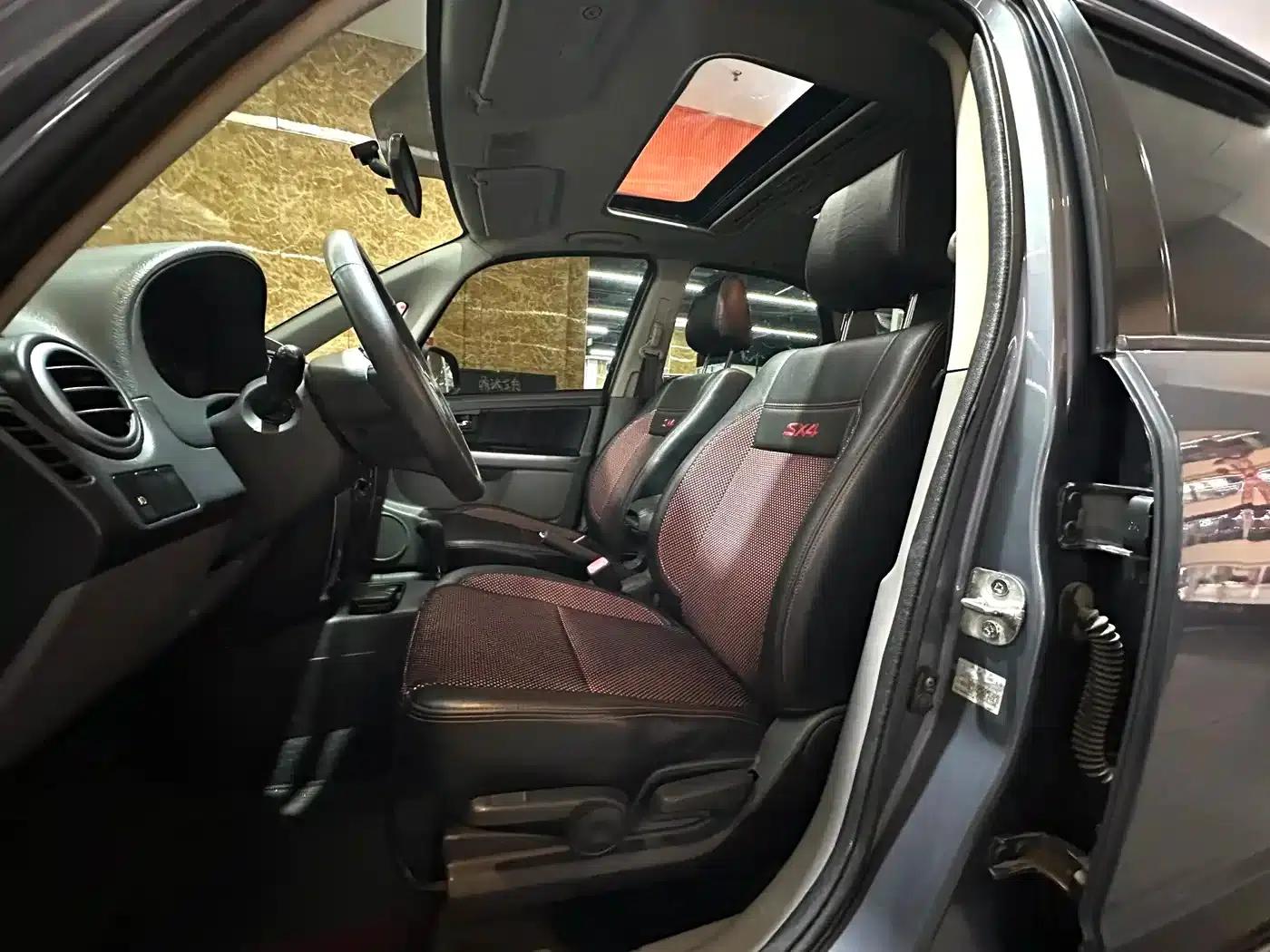 2009 Suzuki SX4 Hatchback 1.6L Automatic Sport — миниатюра 15