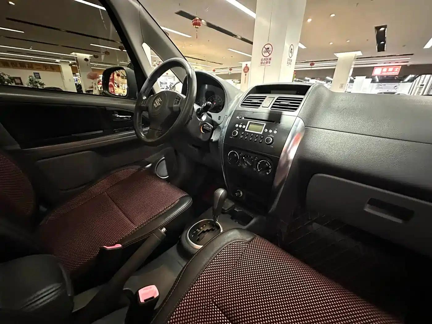 2009 Suzuki SX4 Hatchback 1.6L Automatic Sport — миниатюра 19