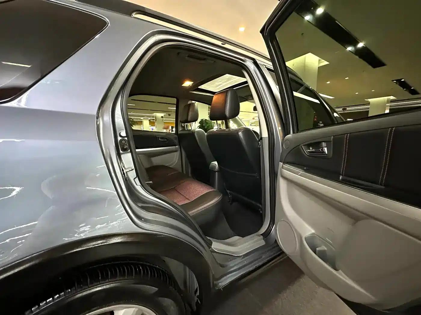 2009 Suzuki SX4 Hatchback 1.6L Automatic Sport — миниатюра 23