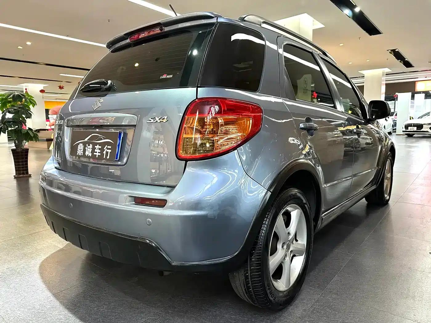 2009 Suzuki SX4 Hatchback 1.6L Automatic Sport — миниатюра 7