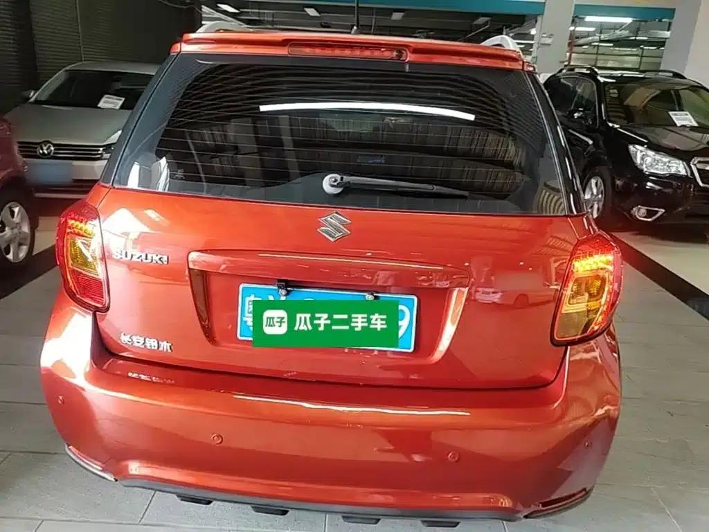 SX4 2013 1.6L Automatic Cool Edition — миниатюра 6