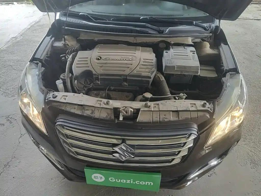 Ciaz 2015 1.6L Automatic Enjoyment Edition — миниатюра 16