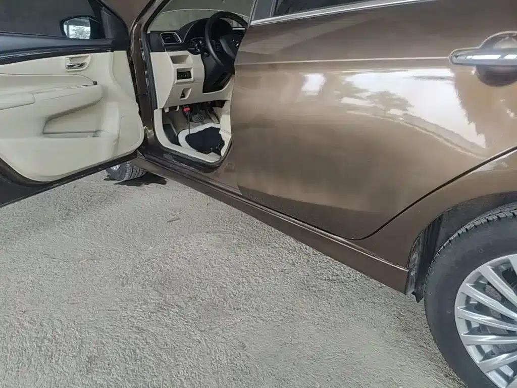 Ciaz 2015 1.6L Automatic Enjoyment Edition — миниатюра 21