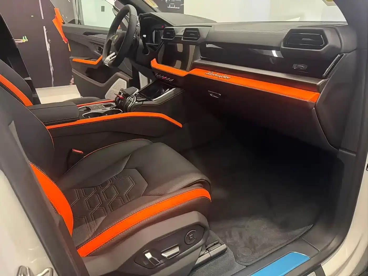 2026 Urus SE 4.0T Standard Edition — миниатюра 10