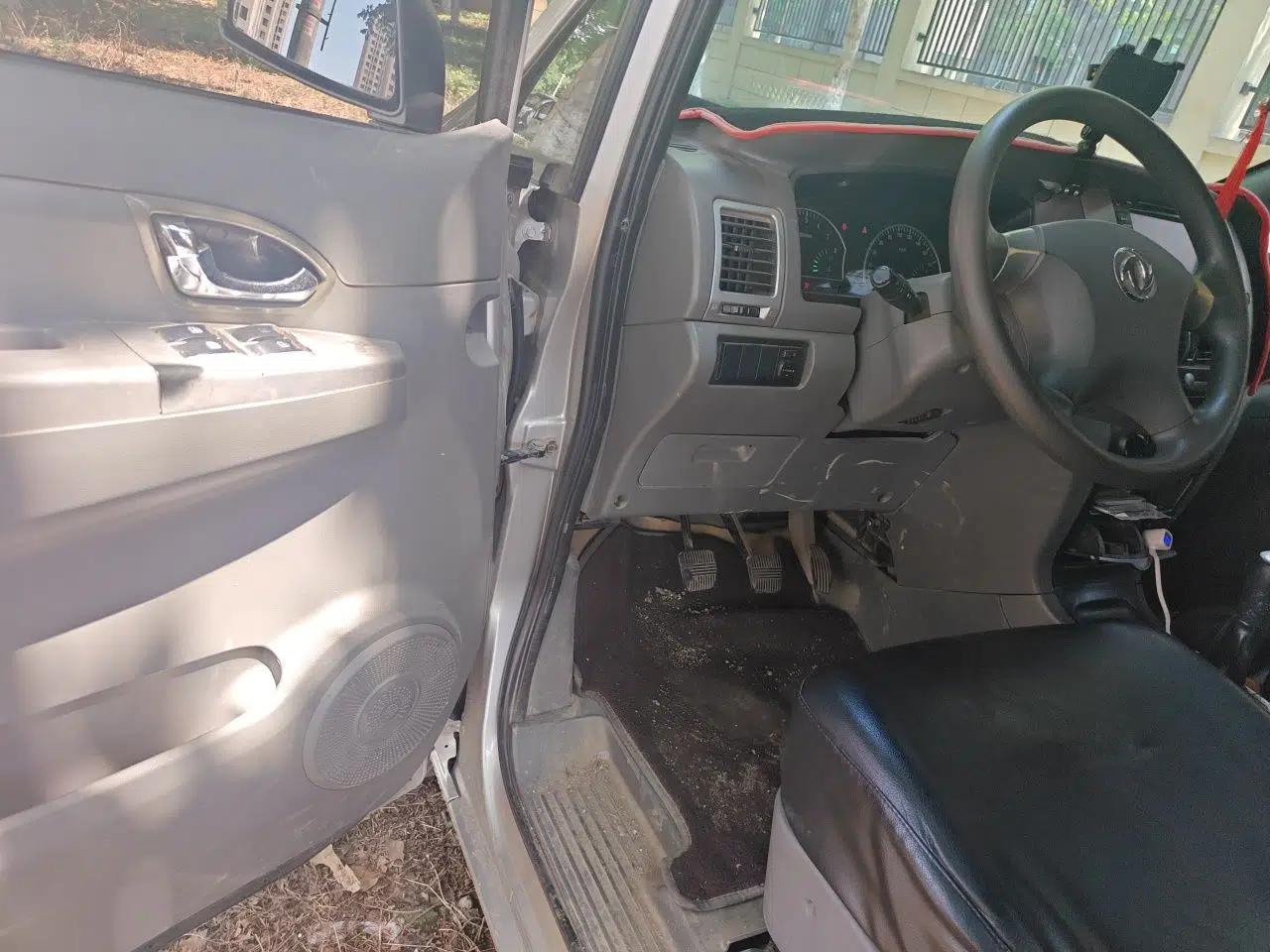 Dongfeng Shuaike 2011 1.6L Manual Luxury 7-Seater — миниатюра 16