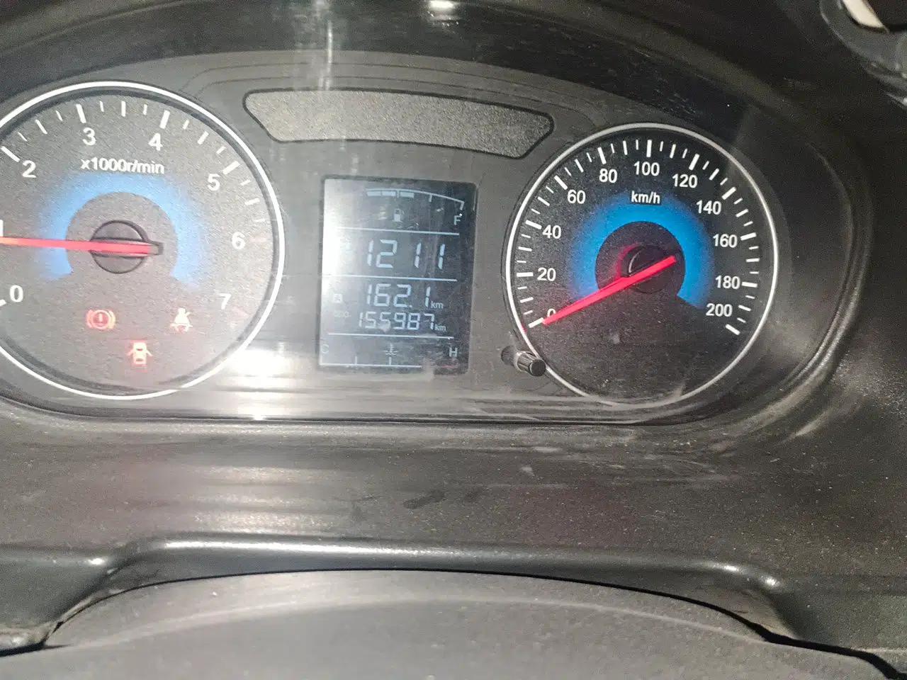 Dongfeng Fengon 370 2016 1.5L Manual Standard Edition SFG15-05 7 Seats — миниатюра 12