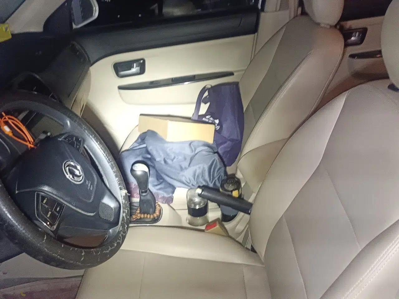 Dongfeng Fengon 370 2016 1.5L Manual Standard Edition SFG15-05 7 Seats — миниатюра 15
