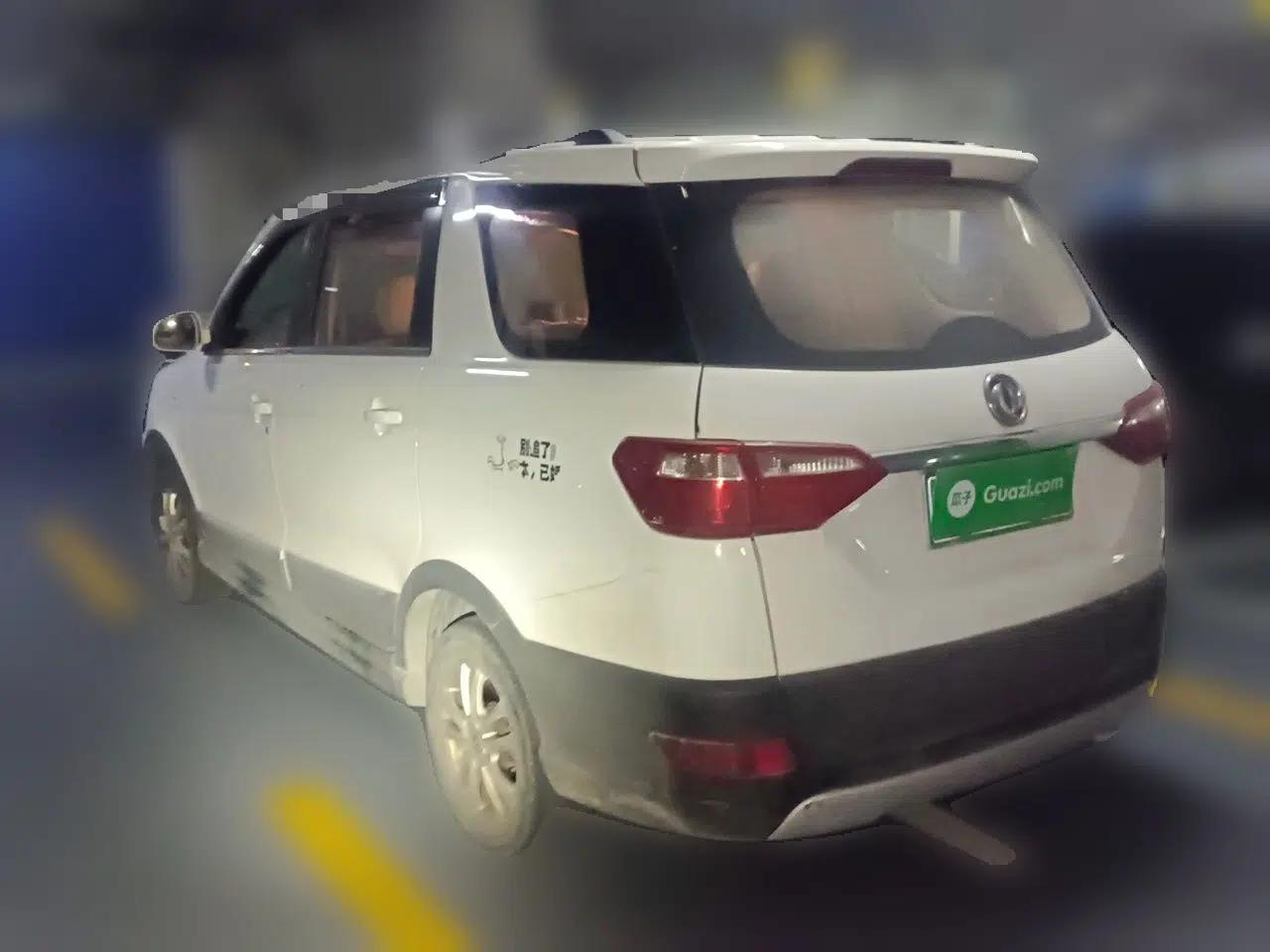 Dongfeng Fengon 370 2016 1.5L Manual Standard Edition SFG15-05 7 Seats — миниатюра 4