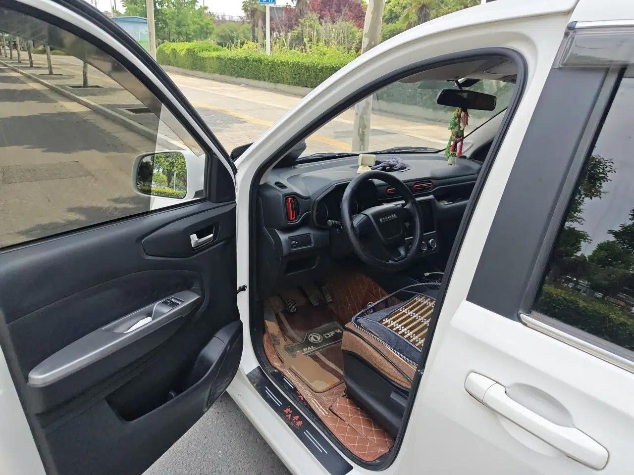 Dongfeng Fengon 380 2022 1.5L Comfort-Class Passenger Vehicle (Steel Spring) with 7 Seats — миниатюра 16