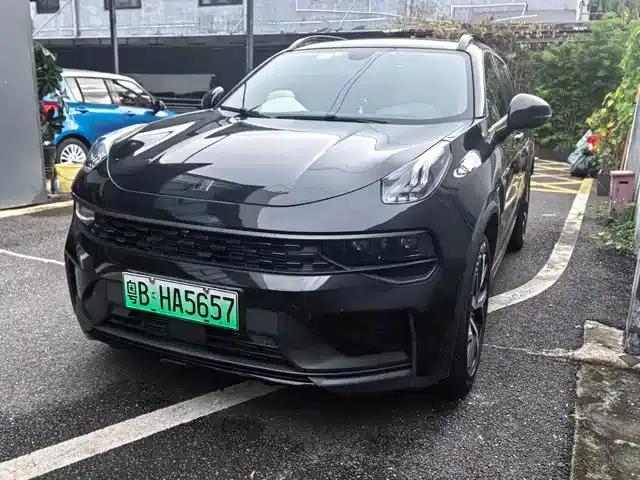 Lynk & Co 01 EM-P 2022 1.5TD PHEV Plus