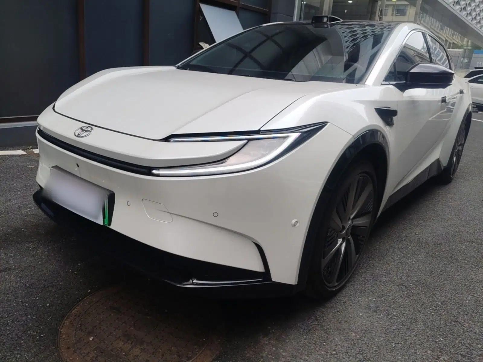 Toyota bZ5 2025 Model 550 PRO Smart Driving Edition — миниатюра 1