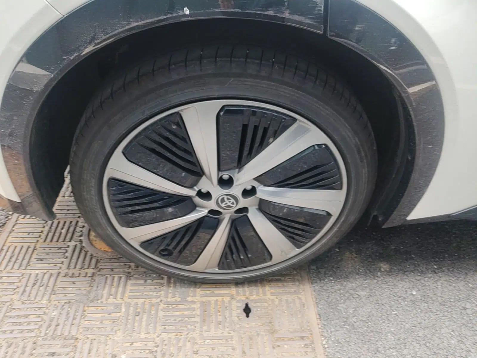 Toyota bZ5 2025 Model 550 PRO Smart Driving Edition — миниатюра 11