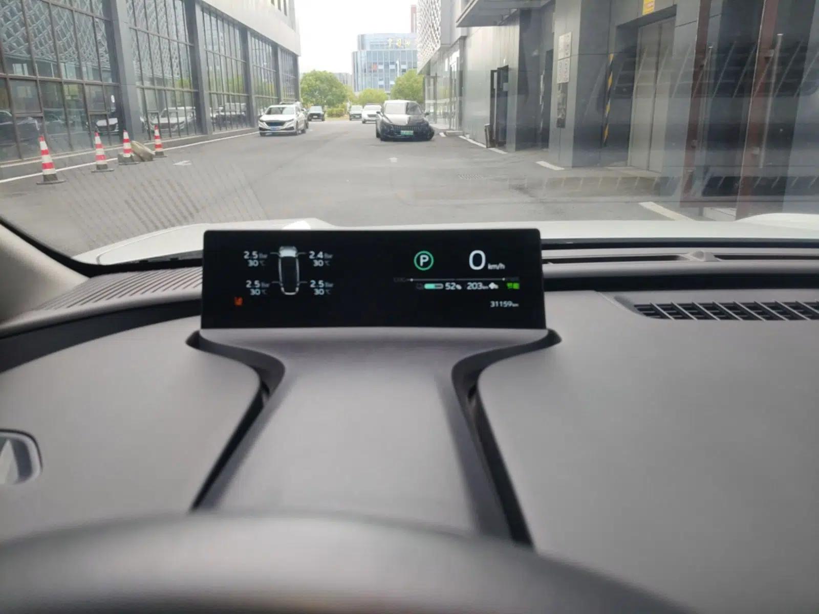 Toyota bZ5 2025 Model 550 PRO Smart Driving Edition — миниатюра 14