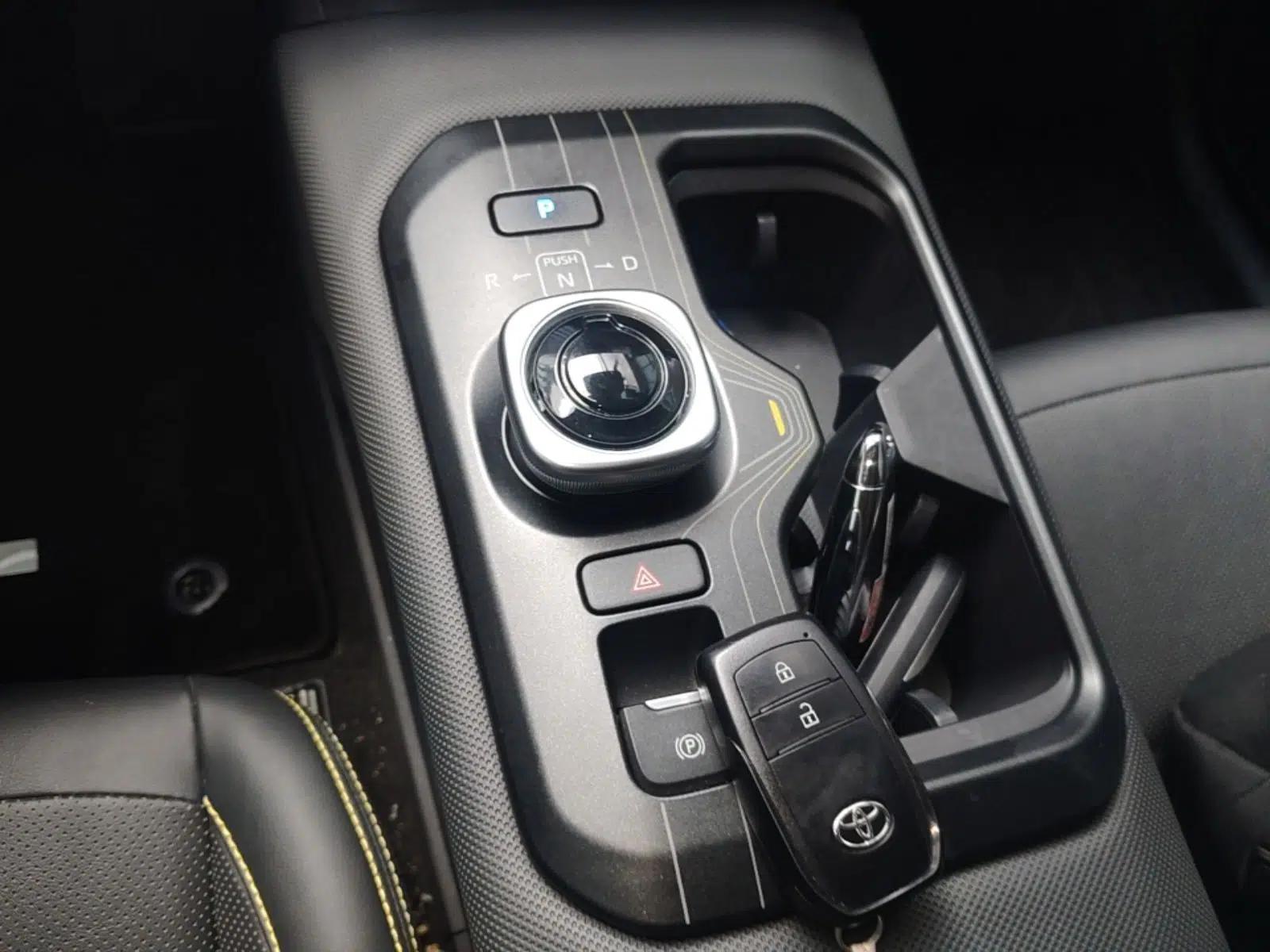 Toyota bZ5 2025 Model 550 PRO Smart Driving Edition — миниатюра 16