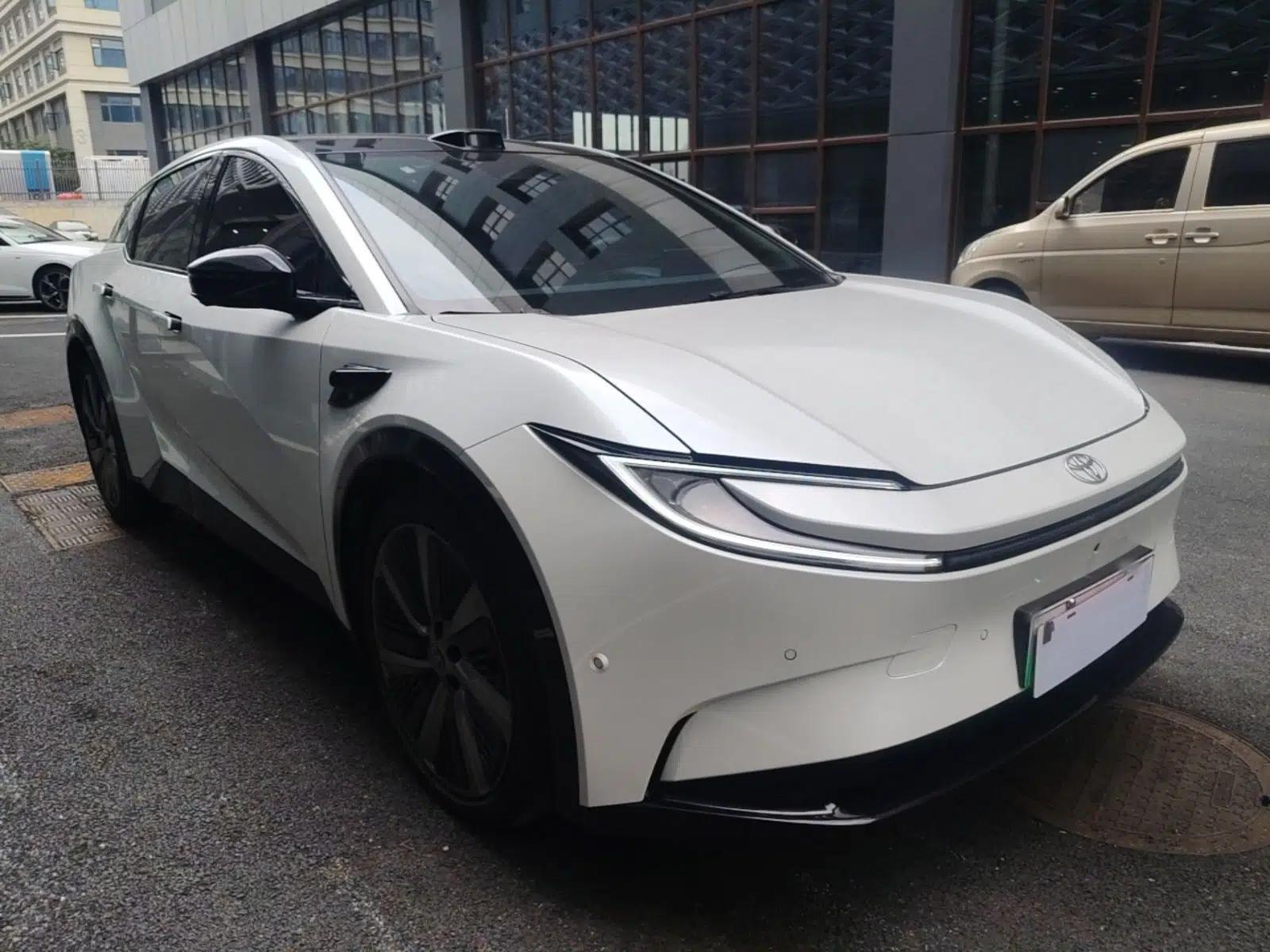 Toyota bZ5 2025 Model 550 PRO Smart Driving Edition — миниатюра 3