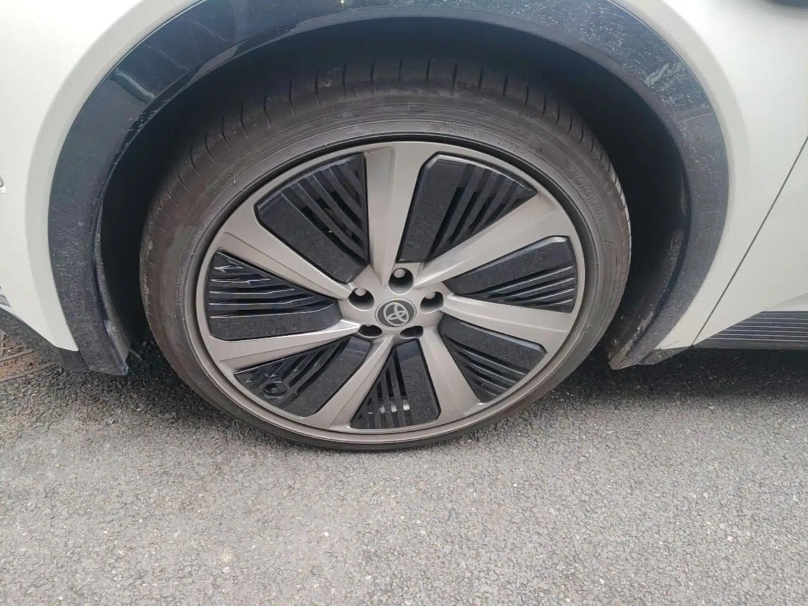 Toyota bZ5 2025 Model 550 PRO Smart Driving Edition — миниатюра 10