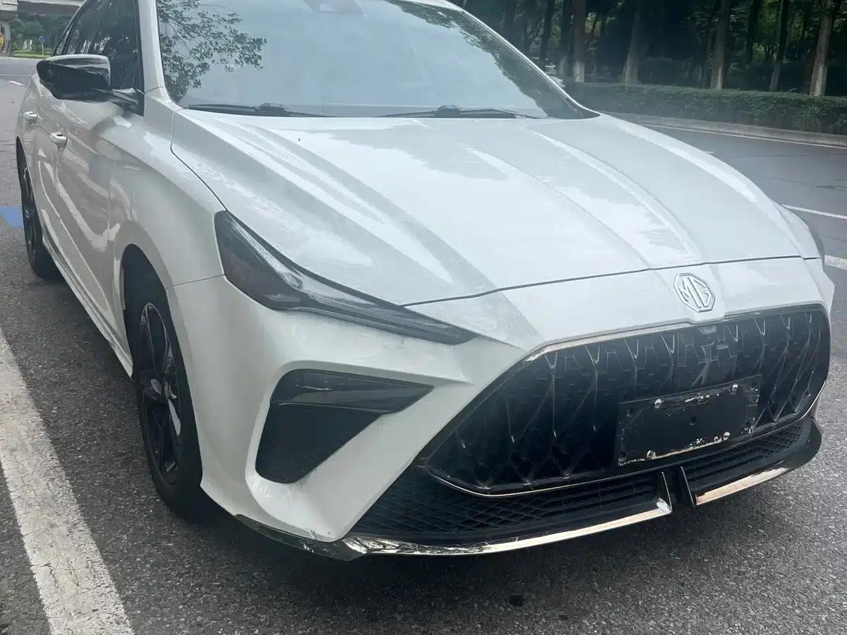 MG5 Scorpio 2022 1.5T Trophy Sport Luxury Edition — миниатюра 3