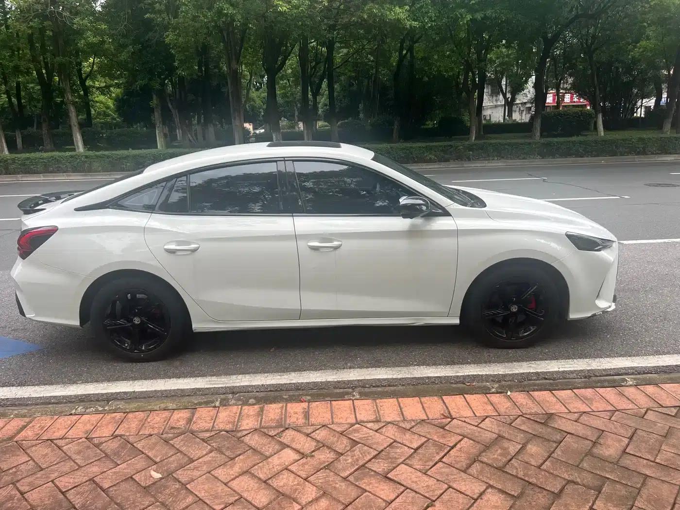 MG5 Scorpio 2022 1.5T Trophy Sport Luxury Edition — миниатюра 10
