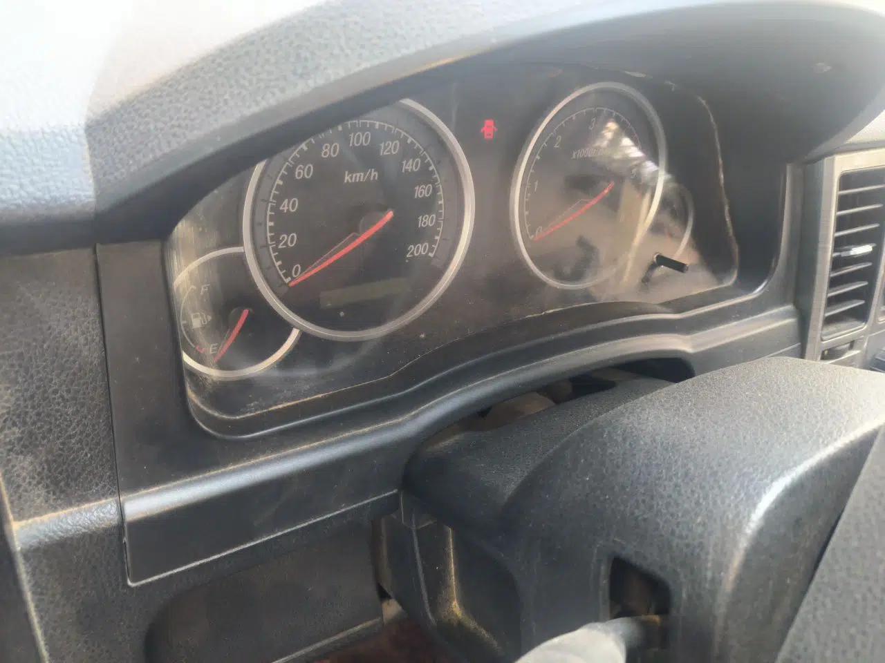Foton Sapporo 2017 model, 2.8-liter diesel, manual transmission, 5 seats, no sunroof — миниатюра 12