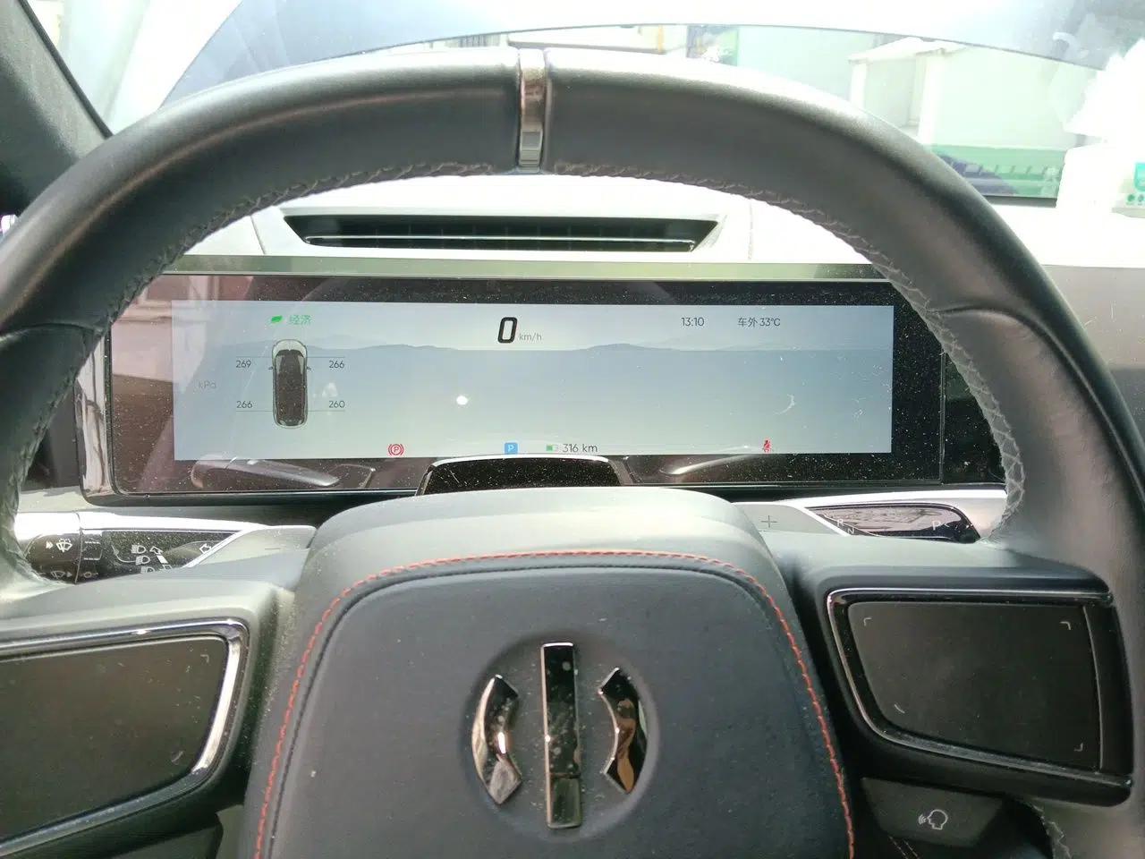 HiPhi X 2021 Founder Edition 6-seater — миниатюра 11