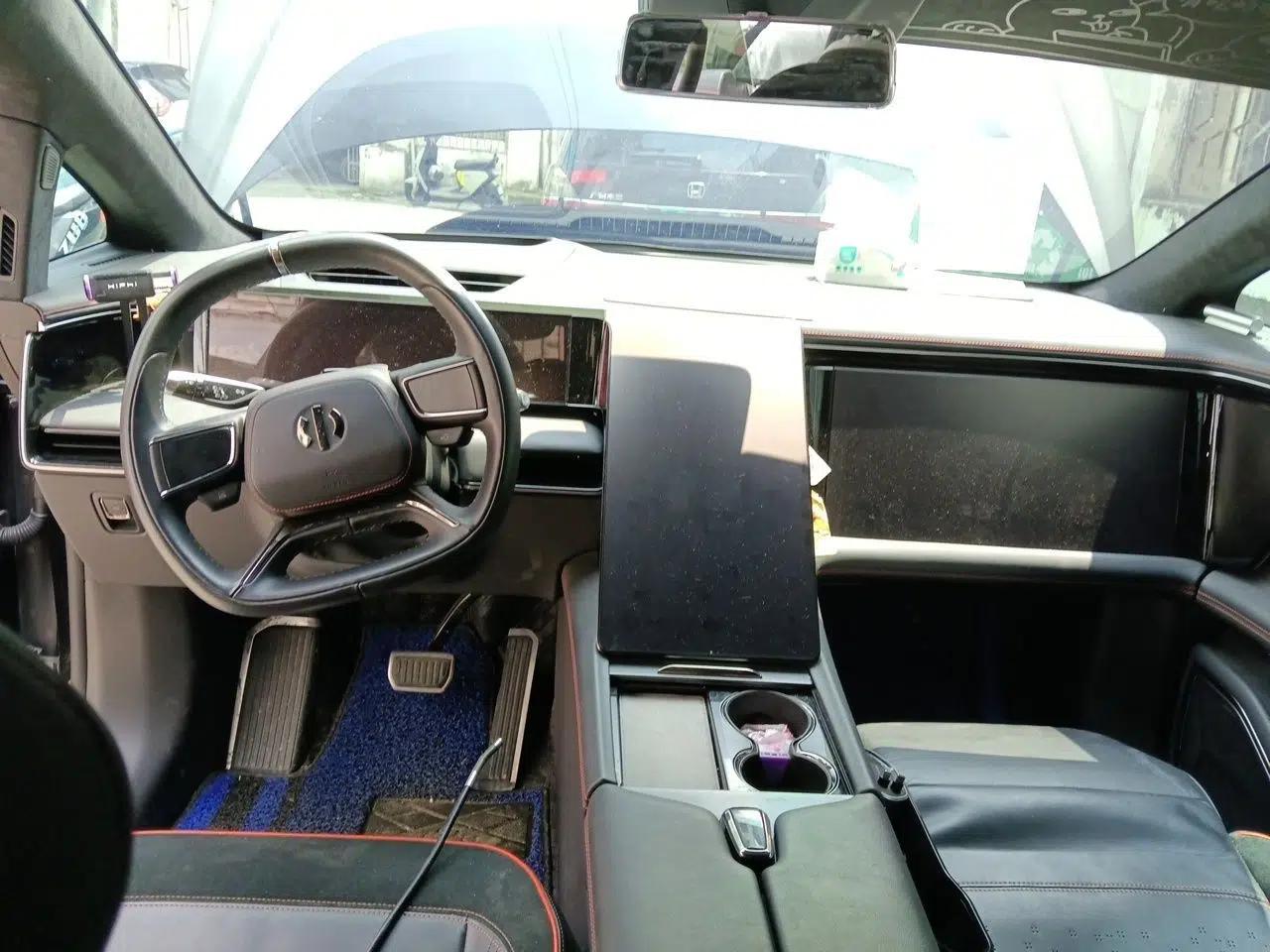 HiPhi X 2021 Founder Edition 6-seater — миниатюра 9