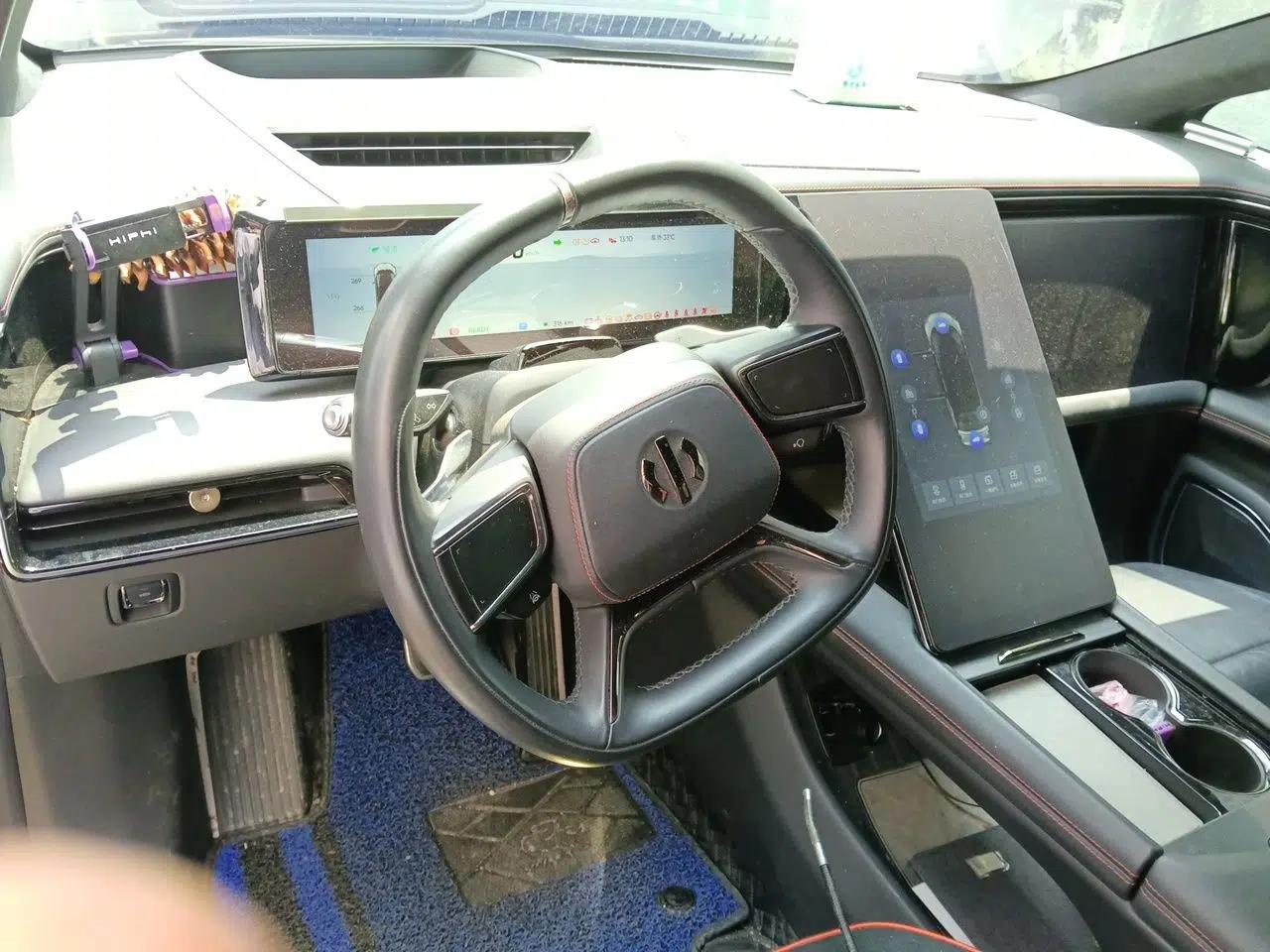 HiPhi X 2021 Founder Edition 6-seater — миниатюра 10