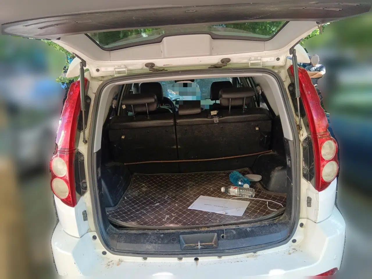 Haval H5 Classic 2015 2.0T Manual 4x4 Elite Edition — миниатюра 19