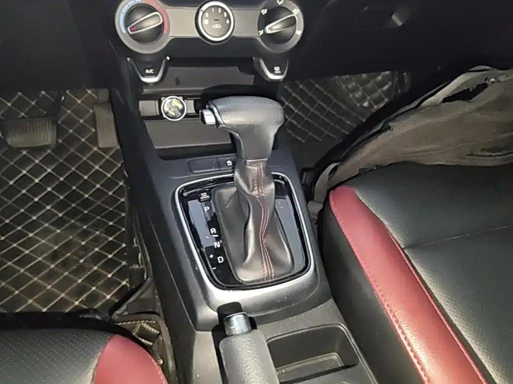 2017 KX CROSS 1.4L AT GLS — миниатюра 14