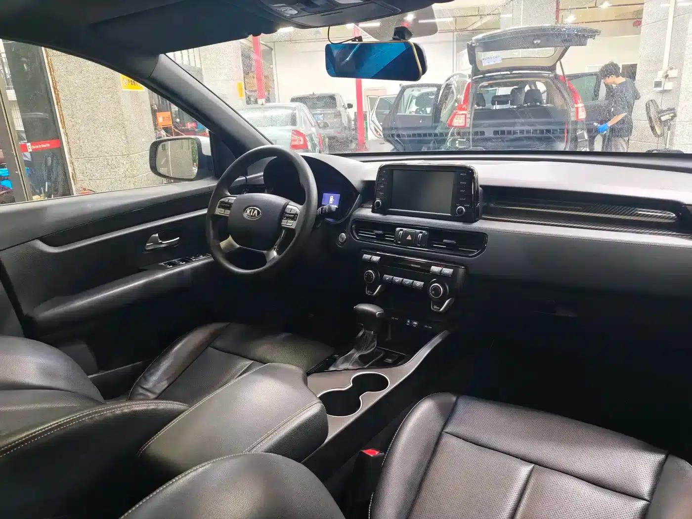Kia KX7 2017 2.0T Automatic 2WD GL 7-seater — миниатюра 13