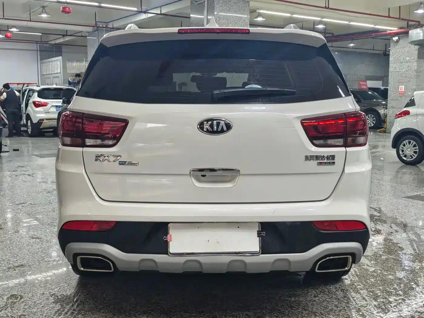 Kia KX7 2017 2.0T Automatic 2WD GL 7-seater — миниатюра 8