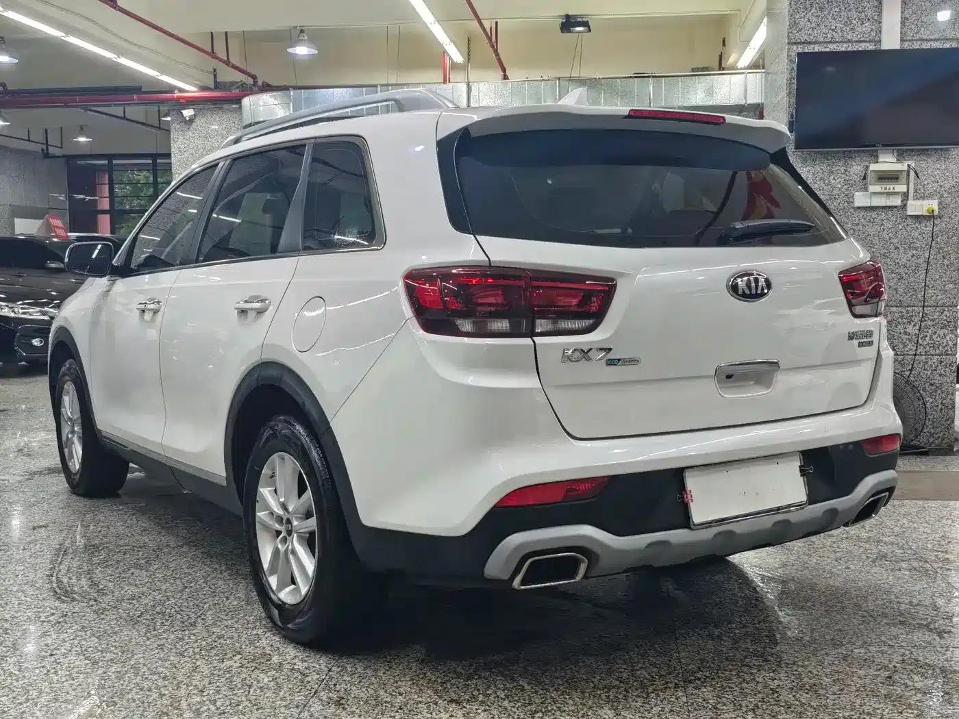 Kia KX7 2017 2.0T Automatic 2WD GL 7-seater — миниатюра 9