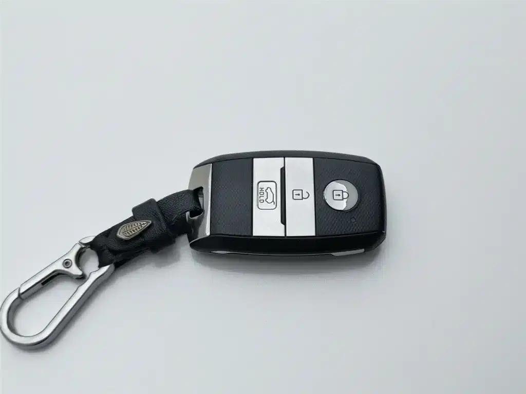 Kia KX7 2020 2.0T Automatic 2WD GLS 7-Seater — миниатюра 19