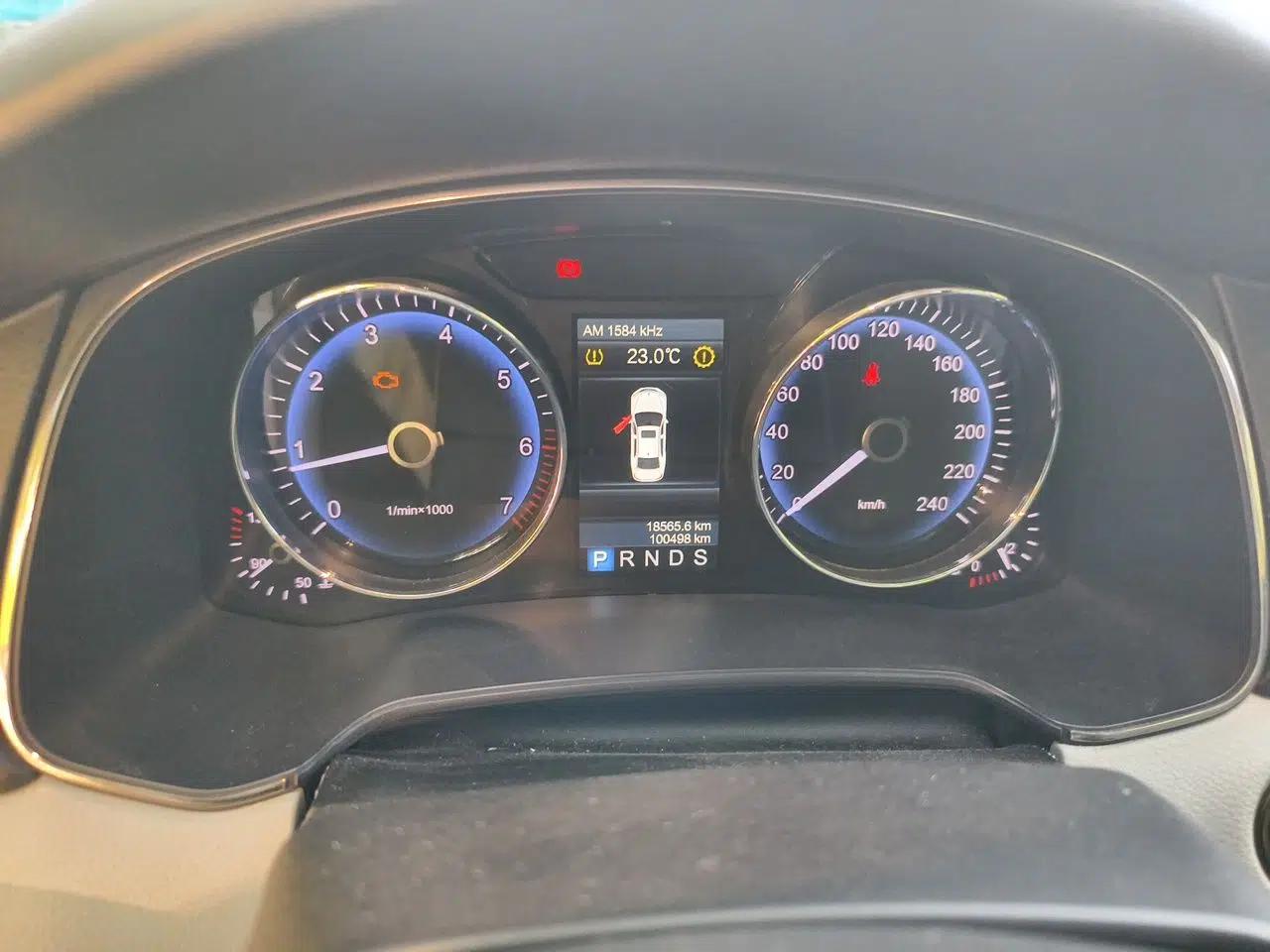 Hongqi H7 2013 2.0T Luxury Model — миниатюра 11