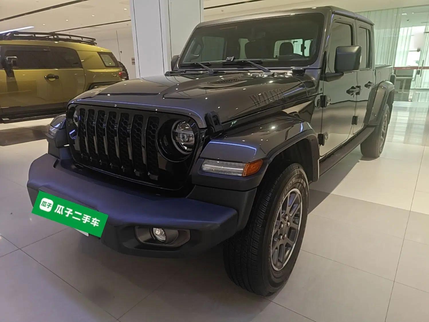 Jeep Gladiator 2022 3.6L Pioneer Edition — миниатюра 1