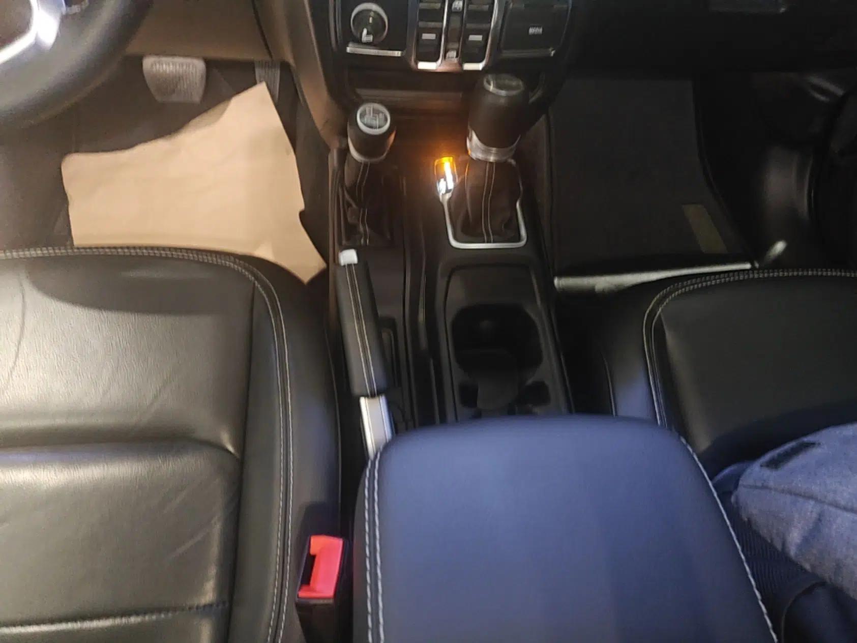 Jeep Gladiator 2022 3.6L Pioneer Edition — миниатюра 16