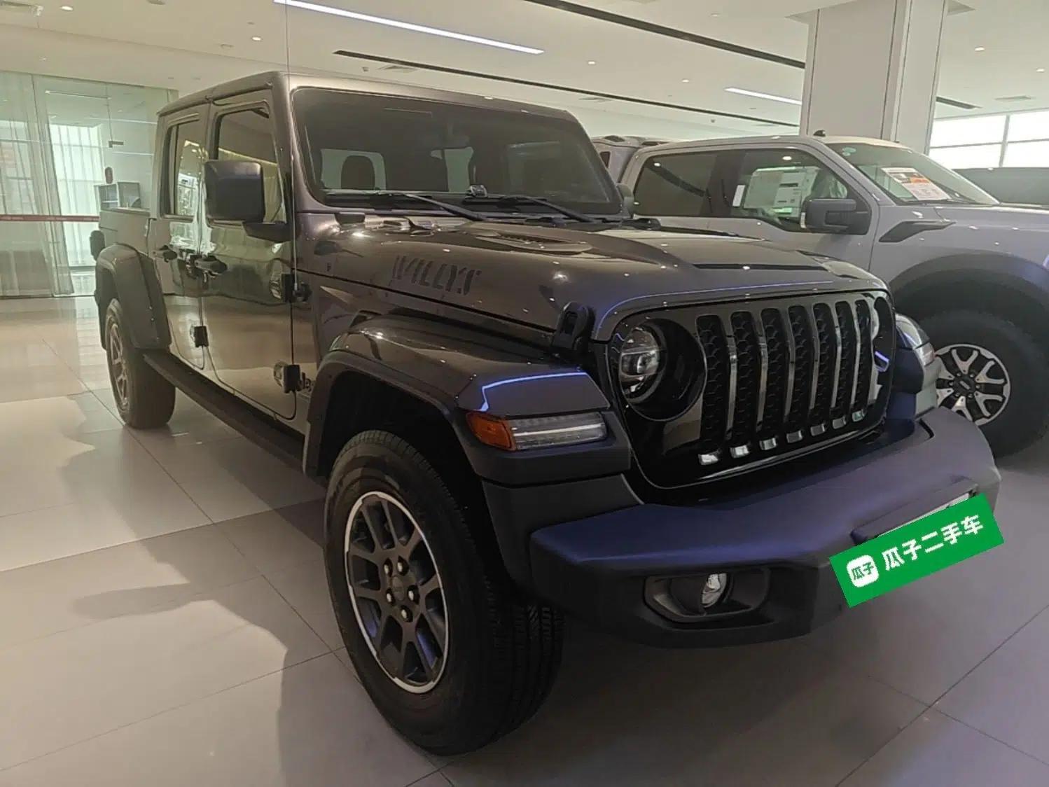 Jeep Gladiator 2022 3.6L Pioneer Edition — миниатюра 3