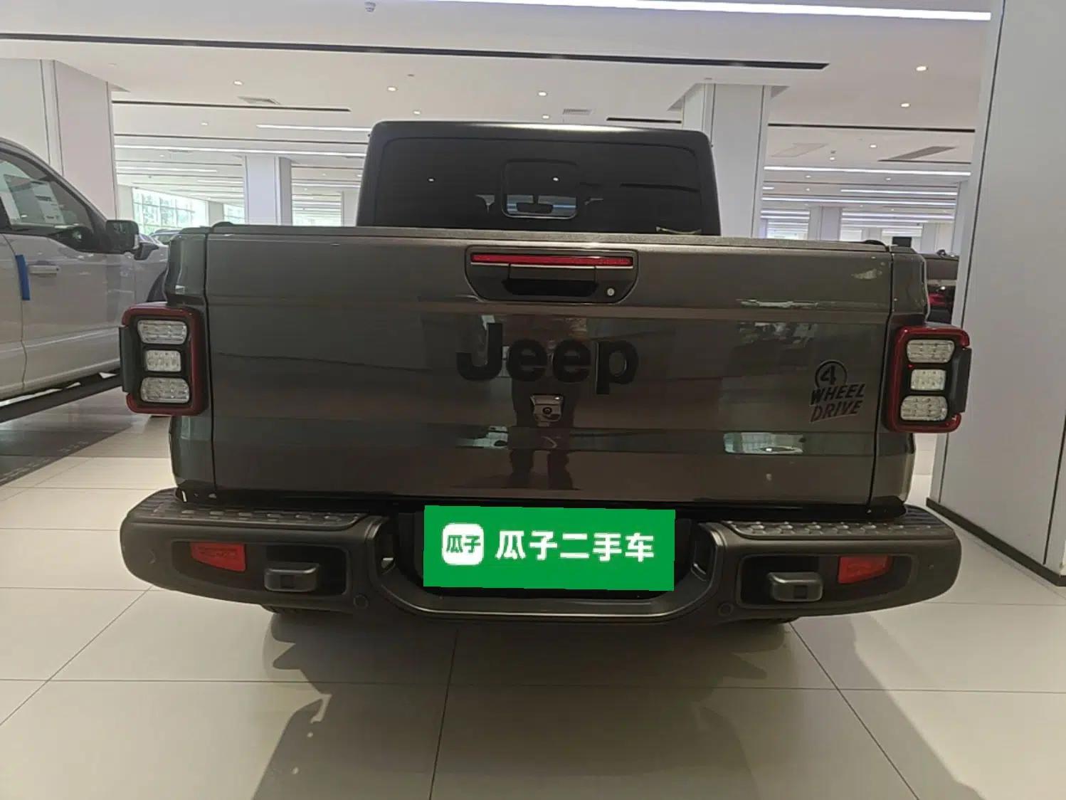Jeep Gladiator 2022 3.6L Pioneer Edition — миниатюра 5