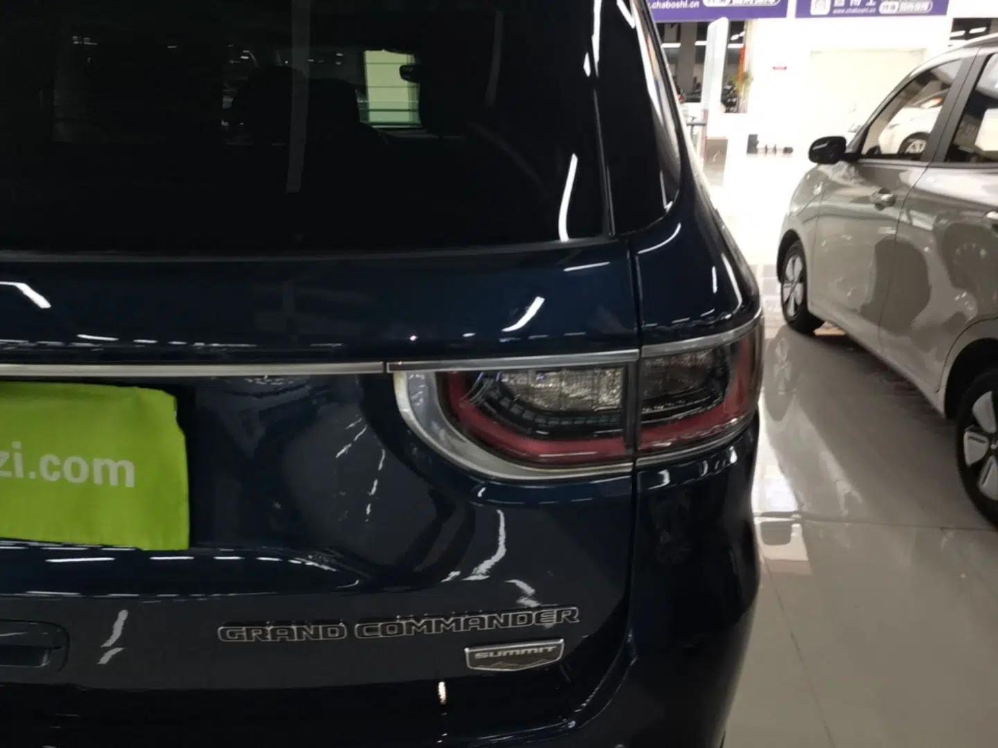 Jeep Grand Commander 2018 2.0T Four-Wheel Drive Luxury Edition China V Emission Standard — миниатюра 9